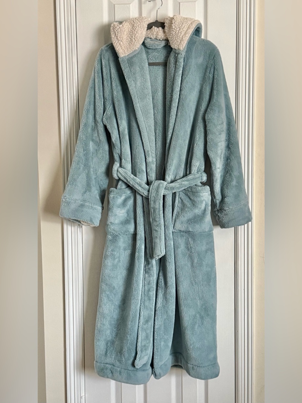 LL Bean Hooded Wicked Plush Long Robe Womens Size M Sherpa Soft Blue 50"Long EUC